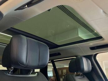 LAND ROVER RANGE ROVER 3.0 P460E Autobiography 4Dr Auto