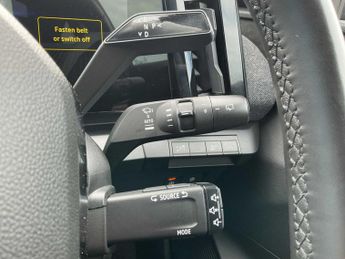 RENAULT MEGANE E-TECH Ev60 160Kw Iconic 60Kwh Optimum Charge 5Dr Auto