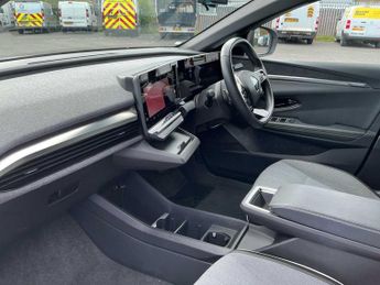 RENAULT MEGANE E-TECH Ev60 160Kw Iconic 60Kwh Optimum Charge 5Dr Auto