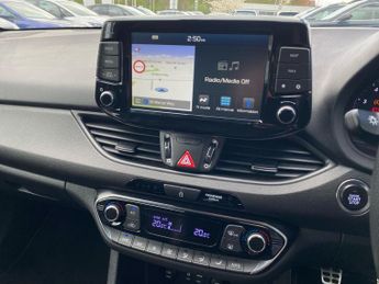 HYUNDAI I30 1.6 Se Nav 5Dr Auto