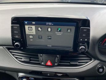 HYUNDAI I30 1.6 Se Nav 5Dr Auto