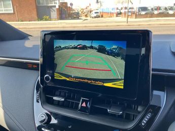 TOYOTA COROLLA 2.0 Vvt-H Gpf Gr Sport Touring Sports 5Dr Petrol Hybrid Cvt Euro