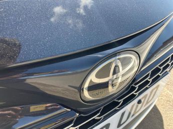 TOYOTA COROLLA 2.0 Vvt-H Gpf Gr Sport Touring Sports 5Dr Petrol Hybrid Cvt Euro
