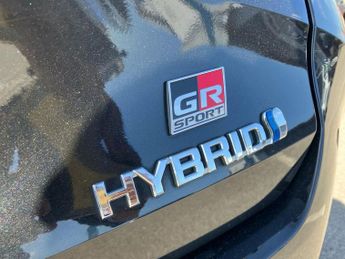 TOYOTA COROLLA 2.0 Vvt-H Gpf Gr Sport Touring Sports 5Dr Petrol Hybrid Cvt Euro