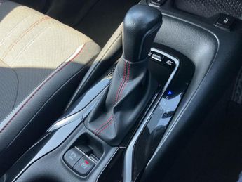 TOYOTA COROLLA 2.0 Vvt-H Gpf Gr Sport Touring Sports 5Dr Petrol Hybrid Cvt Euro