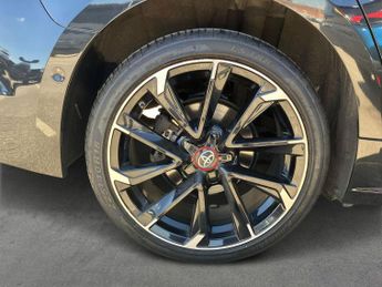 TOYOTA COROLLA 2.0 Vvt-H Gpf Gr Sport Touring Sports 5Dr Petrol Hybrid Cvt Euro