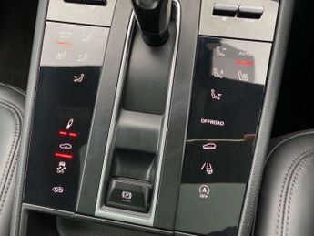 PORSCHE MACAN Gts 5Dr Pdk