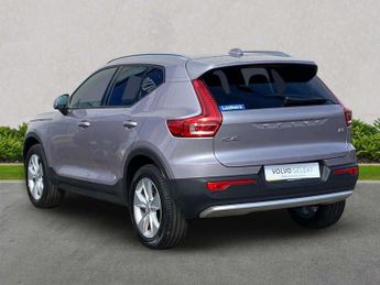 VOLVO XC40 2.0 B3P Core 5Dr Auto
