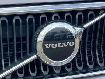 VOLVO XC40 2.0 B3P Core 5Dr Auto