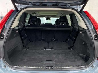 VOLVO XC90 2.0 B5D [235] Plus Dark 5Dr Awd Geartronic