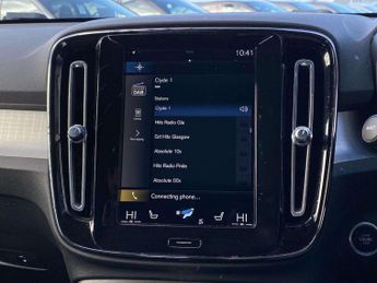 VOLVO XC40 2.0 B4P Momentum 5Dr Awd Auto