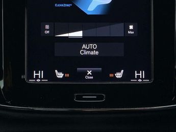 VOLVO XC40 2.0 B4P R Design Pro 5Dr Auto [7 Speed]