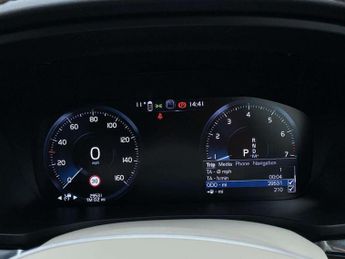 VOLVO V60 2.0 B5P Inscription 5Dr Auto
