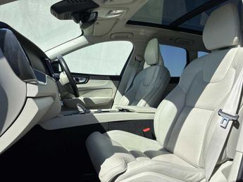VOLVO XC60 2.0 B5P Ultimate Dark 5Dr Awd Geartronic