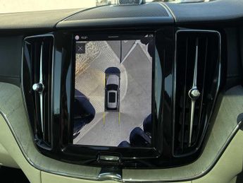 VOLVO XC60 2.0 B5P Ultimate Dark 5Dr Awd Geartronic