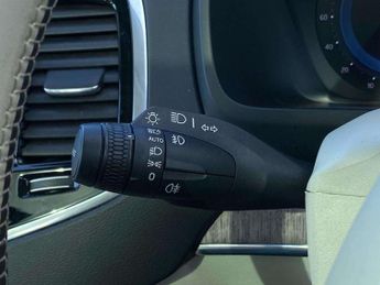 VOLVO XC90 2.0 B5D [235] Plus Dark 5Dr Awd Geartronic