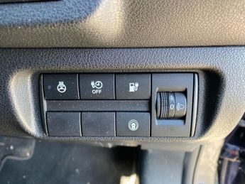 NISSAN LEAF 39Kwh N-Connecta Hatchback 5Dr Electric Auto (150 Ps)