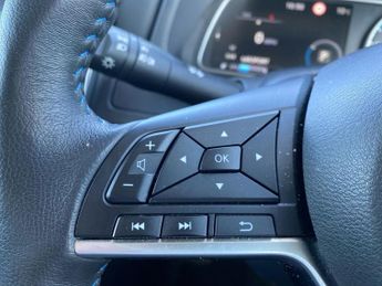 NISSAN LEAF 39Kwh N-Connecta Hatchback 5Dr Electric Auto (150 Ps)