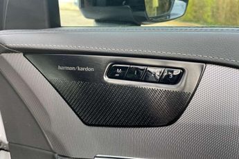 VOLVO XC90 2.0 B5D [235] Plus Dark 5Dr Awd Geartronic