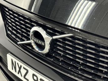 VOLVO XC40 2.0 T4 R-Design Suv 5Dr Petrol Auto Euro 6 (S/S) (190 Ps)