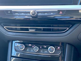 VAUXHALL GRANDLAND 1.2 Turbo Ultimate Suv 5Dr Petrol Auto Euro 6 (S/S) (130 Ps)