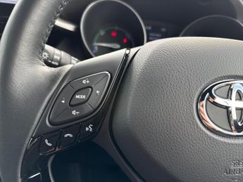 TOYOTA C-HR 1.8 Hybrid Excel 5Dr Cvt