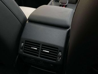LAND ROVER DISCOVERY SPORT 2.0 D200 Dynamic Se 5Dr Auto [5 Seat]