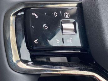 LAND ROVER RANGE ROVER EVOQUE 2.0 D200 Dynamic Se 5Dr Auto