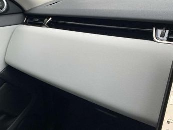 LAND ROVER RANGE ROVER EVOQUE 2.0 D200 Dynamic Se 5Dr Auto