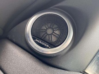 LAND ROVER RANGE ROVER EVOQUE 2.0 D200 R-Dynamic Hse 5Dr Auto