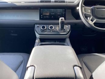 LAND ROVER DEFENDER 3.0 D300 X-Dynamic Se 110 5Dr Auto [7 Seat]