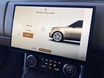 LAND ROVER RANGE ROVER 3.0 P400 Se 4Dr Auto