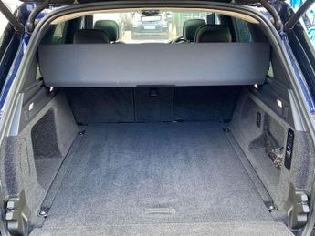 LAND ROVER RANGE ROVER 3.0 P440E Hse 4Dr Auto