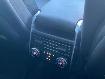 LAND ROVER RANGE ROVER 3.0 P400 Hse 4Dr Auto