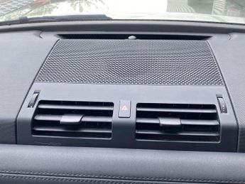 LAND ROVER DEFENDER 3.0 D250 Hard Top Se Auto