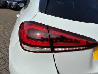 MERCEDES-BENZ A CLASS A180 Sport Executive 5Dr Auto