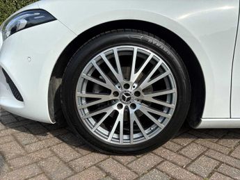 MERCEDES-BENZ A CLASS A180 Sport Executive 5Dr Auto