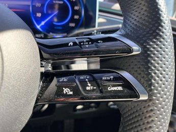 MERCEDES-BENZ EQE Eqe 300 180Kw Amg Line Premium Plus 89Kwh 4Dr Auto