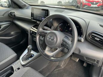 TOYOTA YARIS CROSS 1.5 Hybrid Design 5Dr Cvt