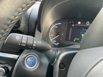 TOYOTA YARIS CROSS 1.5 Hybrid Design 5Dr Cvt