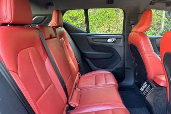VOLVO XC40 2.0 D4 [190] Inscription Pro 5Dr Awd Geartronic
