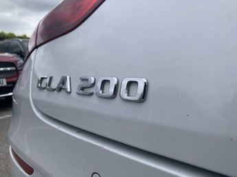 MERCEDES-BENZ CLA Cla 200 Amg Line Executive 4Dr Tip Auto