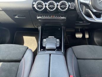 MERCEDES-BENZ EQA Eqa 250 140Kw Amg Line 66.5Kwh 5Dr Auto