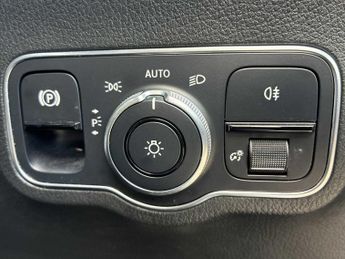 MERCEDES-BENZ EQA Eqa 250 140Kw Amg Line 66.5Kwh 5Dr Auto