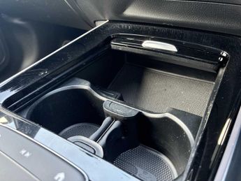 MERCEDES-BENZ EQA Eqa 250 140Kw Amg Line 66.5Kwh 5Dr Auto