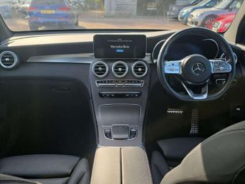 MERCEDES-BENZ GLC COUPE Glc 300D 4Matic Amg Line Prem Plus 5Dr 9G-Tronic