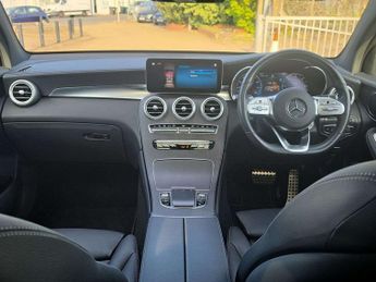 MERCEDES-BENZ GLC COUPE Glc 300D 4Matic Amg Line Prem Plus 5Dr 9G-Tronic