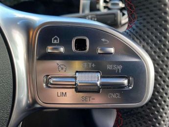 MERCEDES-BENZ A CLASS A200 Amg Line Premium 4Dr Auto