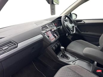 VOLKSWAGEN TIGUAN 1.5 Tsi Evo Se Navigation Suv 5Dr Petrol Dsg Euro 6 (S/S) (150 P
