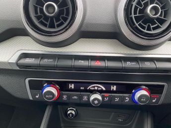 AUDI Q2 35 Tfsi Sport 5Dr S Tronic [C+S]